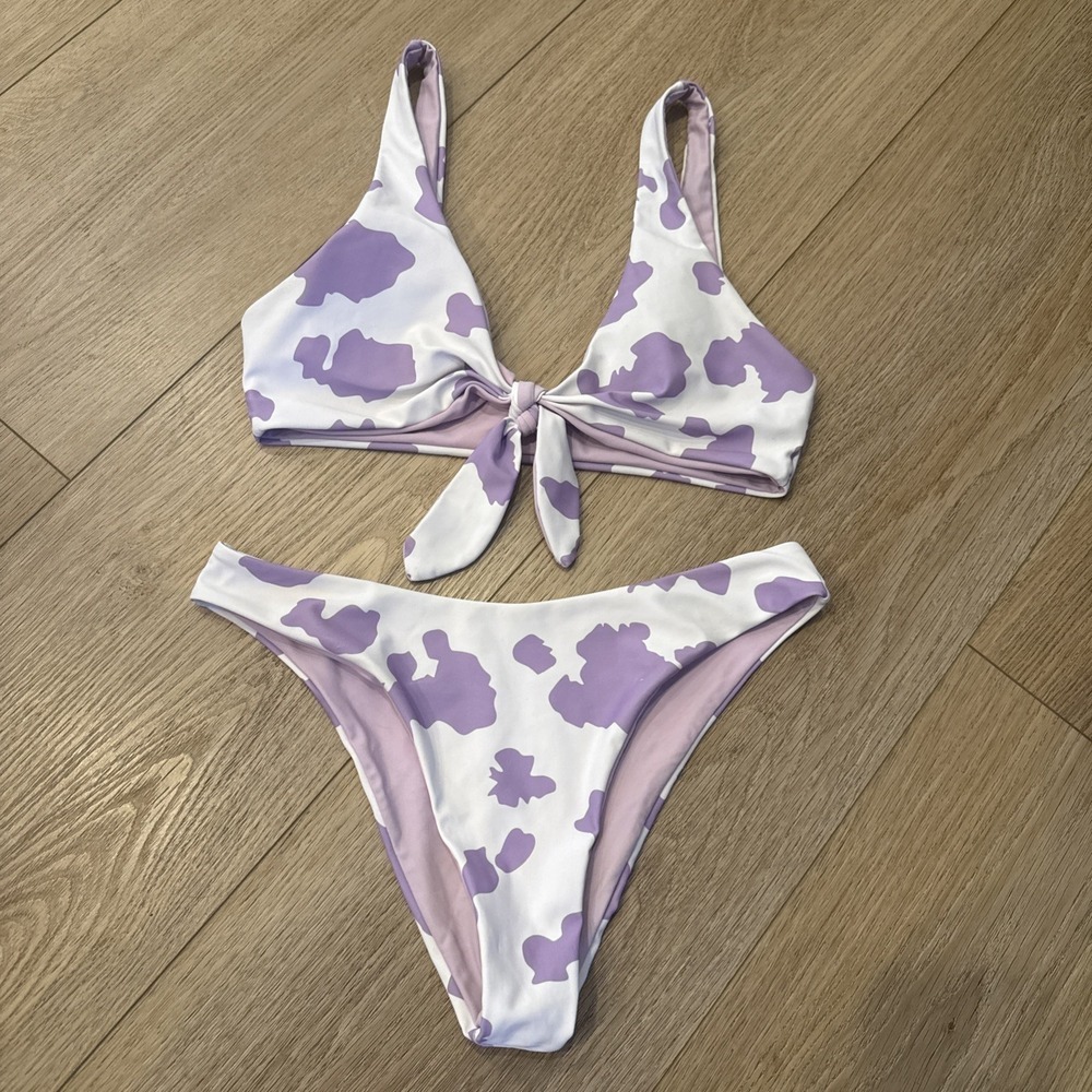 Purple And White Size Small Two-Piece Bikini, Padded Twist Tight Top